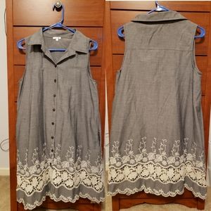 Grey Collared dress with pockets!